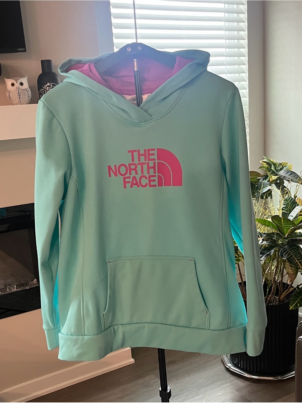 The North Face Women’s Turquoise Hoodie with Pink Logo XL